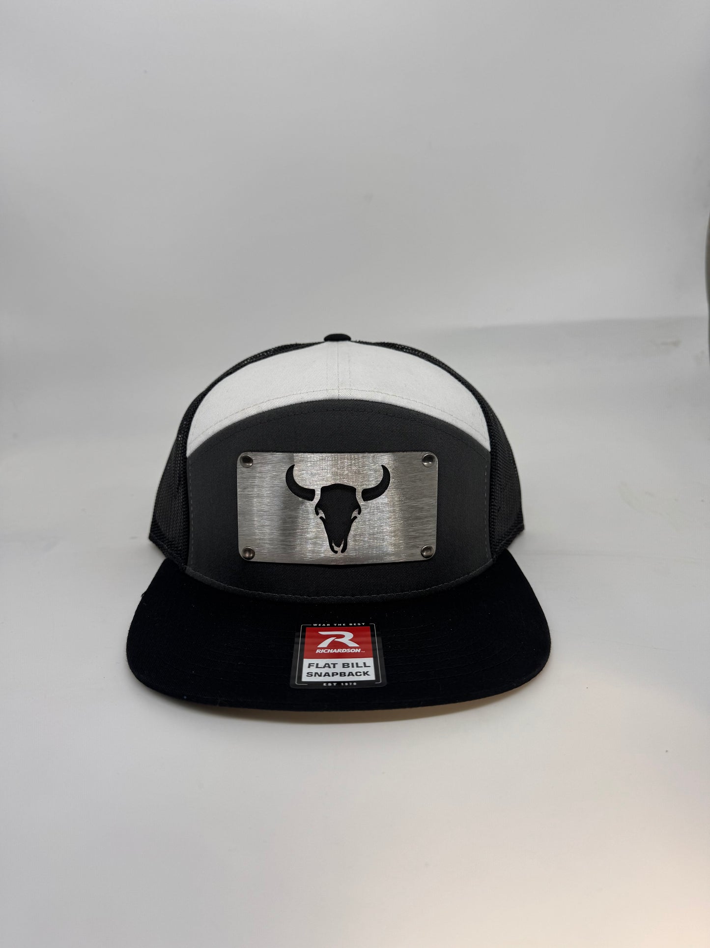 Richardson 7 panel, Cow skull